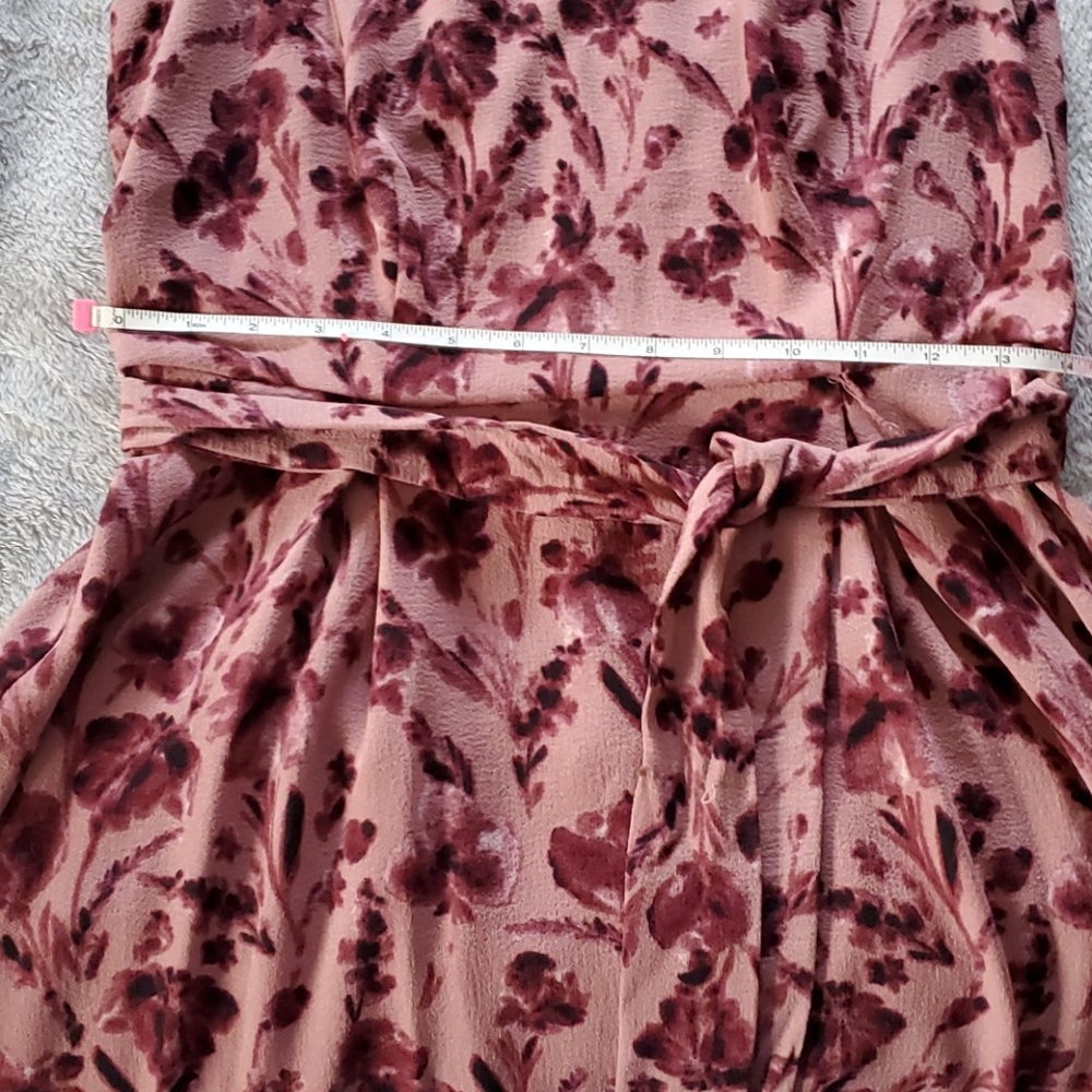 Dress - Picture 4 of 7